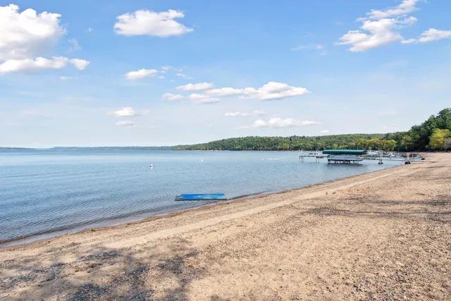 $1,695,000 | 24 Cove Road, Hudson, WI 54016