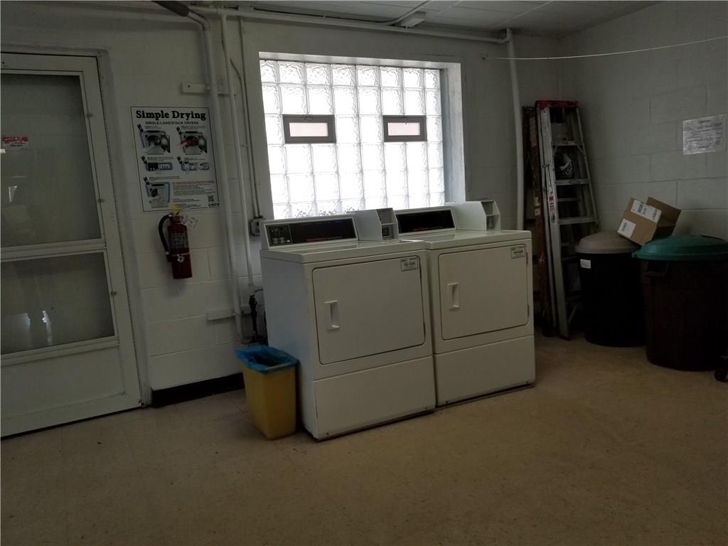 220 Coraopolis Road, Unit E12 Coraopolis, PA 15108 - Photo 13 of 17 Gallery Image 13