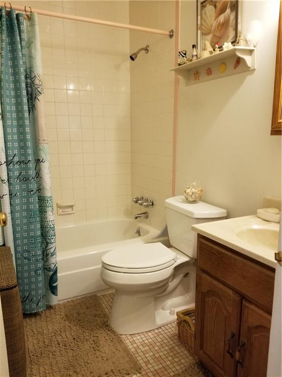 220 Coraopolis Road, Unit E12 Coraopolis, PA 15108 - Photo 5 of 17 Gallery Image 5