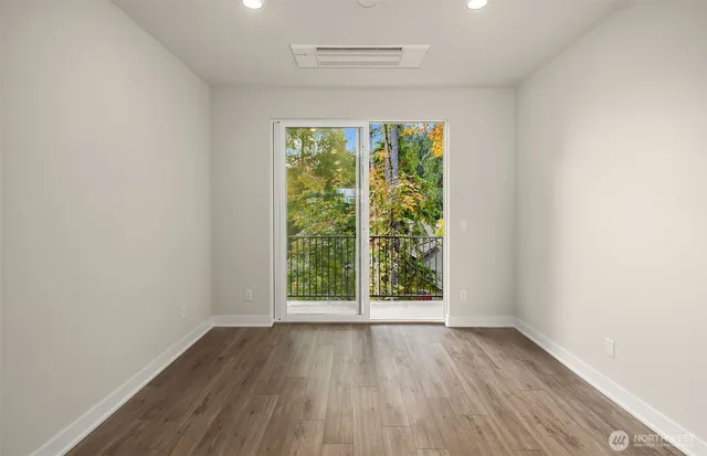 $949,990 | 9016 Northeast 203rd Street, Unit B, Bothell, WA 98011