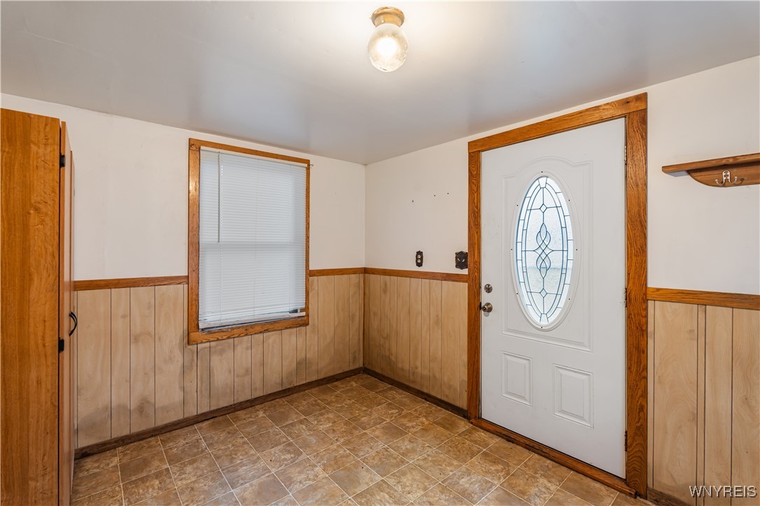 5082 Poplar Tree Road Wethersfield, NY 14024 - Photo 13 of 41 Main Door