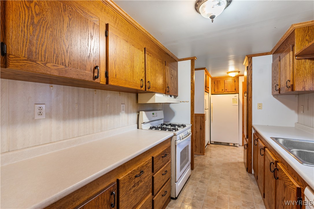 5082 Poplar Tree Road Wethersfield, NY 14024 - Photo 19 of 41 Kitchen