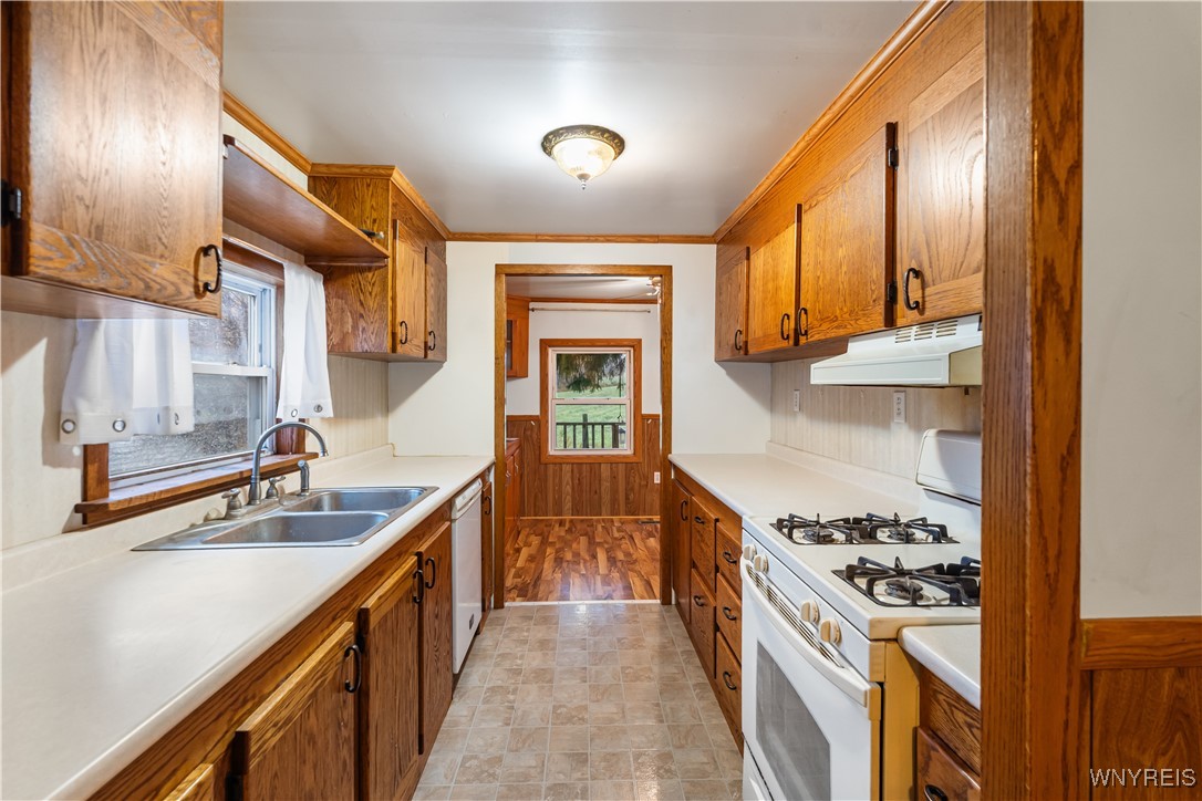 5082 Poplar Tree Road Wethersfield, NY 14024 - Photo 21 of 41 Kitchen