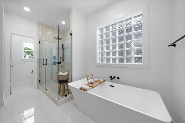 $545,000 | 923 Fisher Street, Unit B, Houston, TX 77018