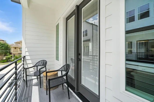 $545,000 | 923 Fisher Street, Unit B, Houston, TX 77018