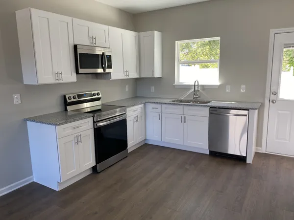 $1,595 | 415 Carol Drive, Columbia, TN 38401