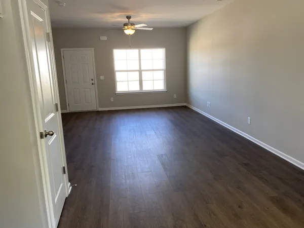 $1,595 | 415 Carol Drive, Columbia, TN 38401