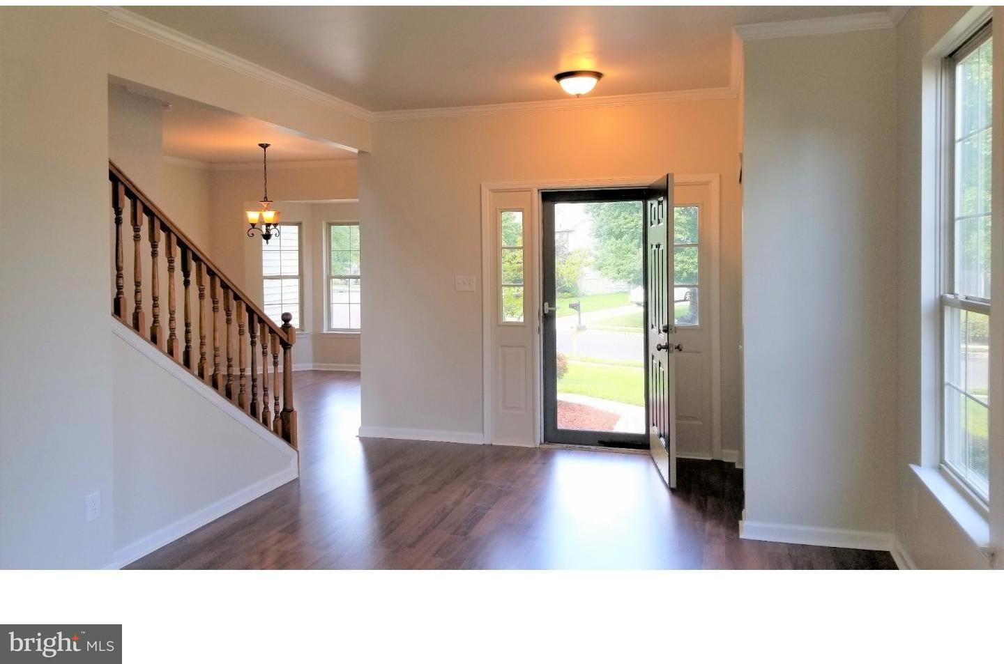 76 Springcress Drive Delran, NJ 08075 - Photo 3 of 20