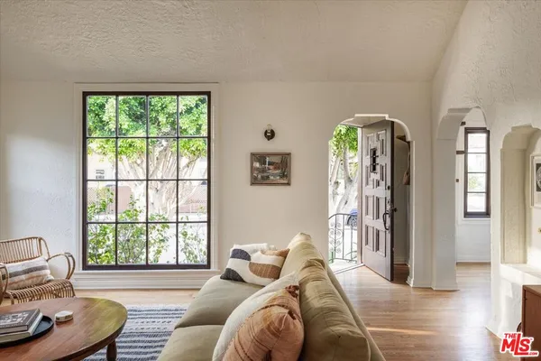 $1,110,000 | 3812 Dover Street, Los Angeles, CA 90039