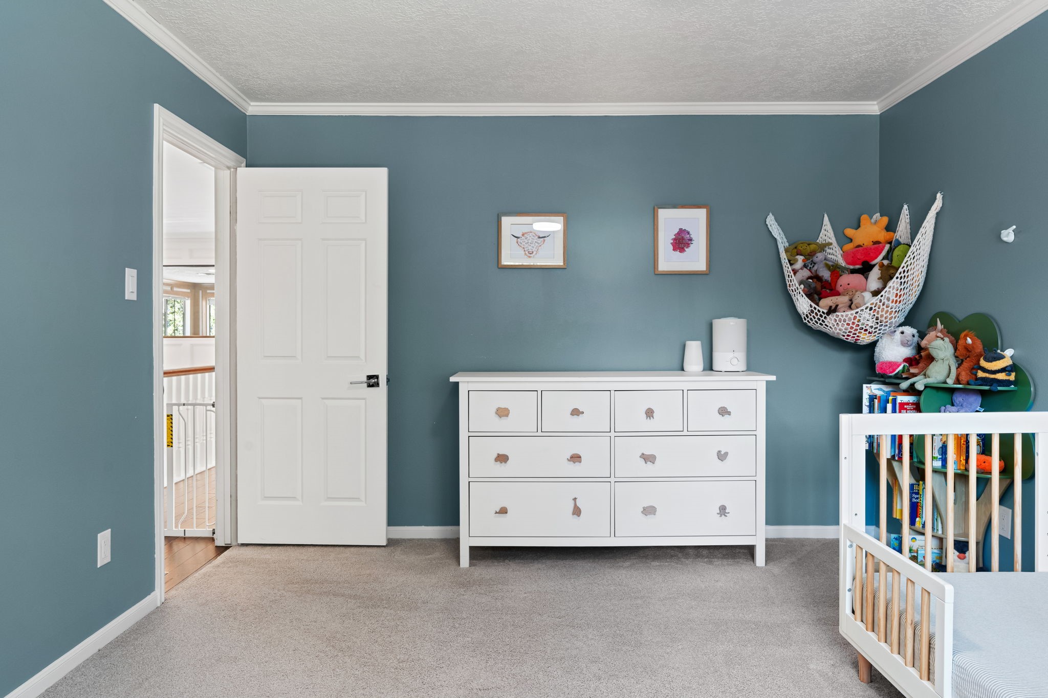 9410 Windrush Drive Spring, TX 77379 - Photo 33 of 50 a view of a livingroom with toys