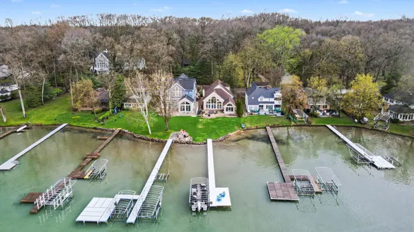 $2,295,000 | 2111 Idlewild Drive, Richland, MI 49083
