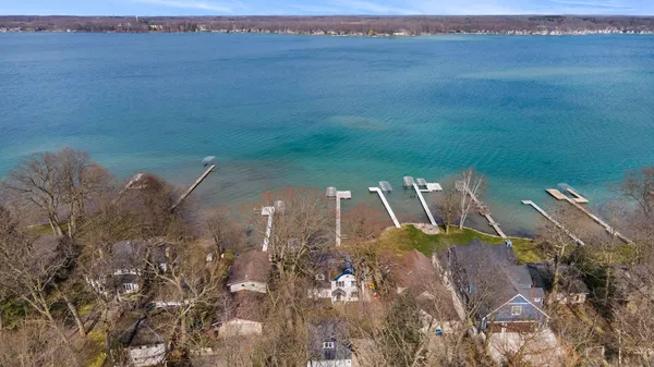 $2,295,000 | 2111 Idlewild Drive, Richland, MI 49083