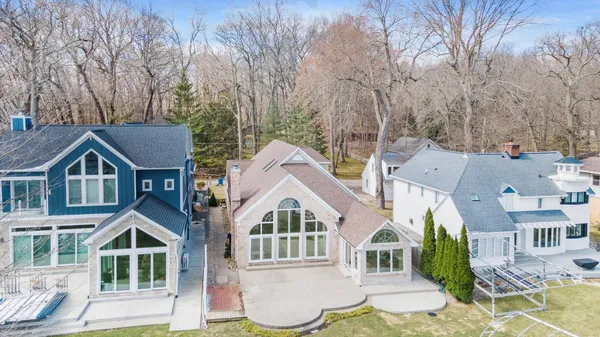 $2,295,000 | 2111 Idlewild Drive, Richland, MI 49083