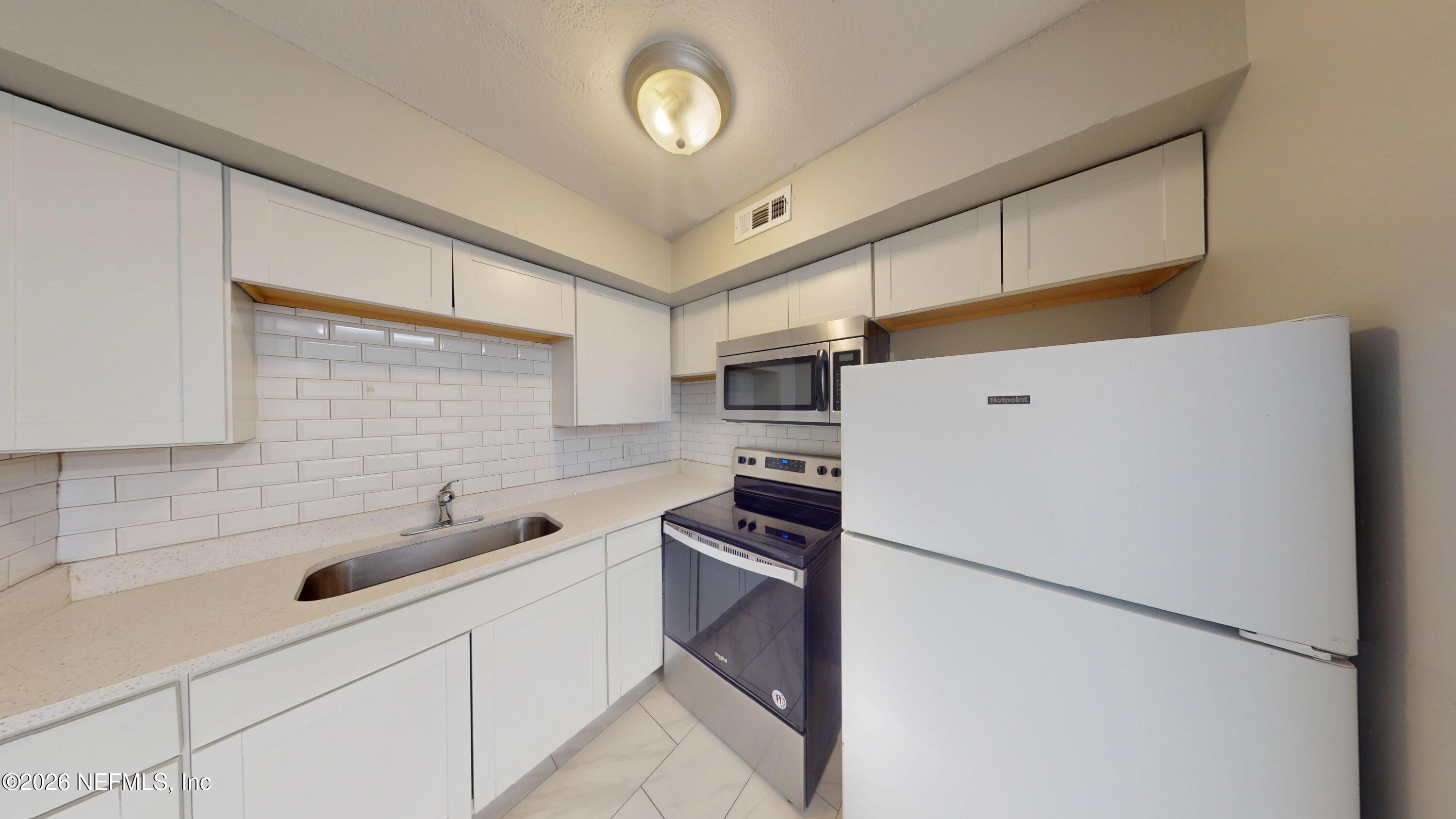 2877 Post Street, Unit 5 Jacksonville, FL 32205 - Photo 3 of 7 2877-Post-St-11212025_101653