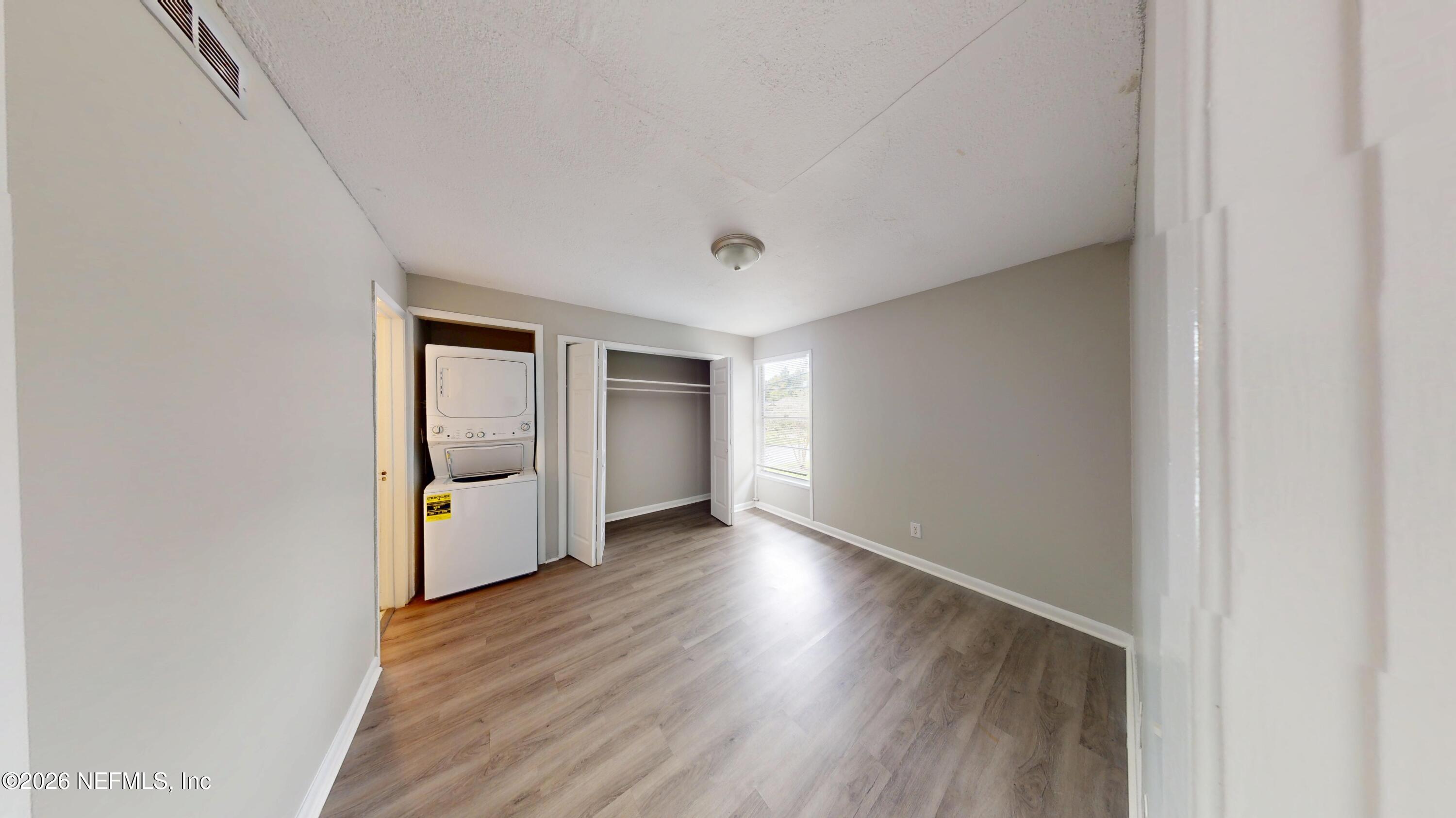 2877 Post Street, Unit 5 Jacksonville, FL 32205 - Photo 5 of 7 2877-Post-St-11212025_101734