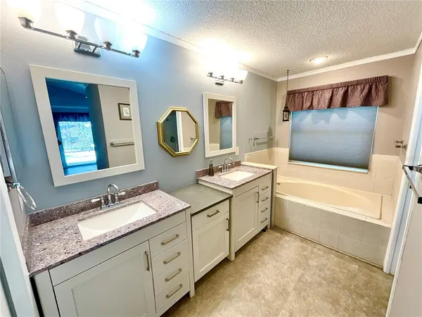 $3,450 | 2913 Longbrooke Way, Clearwater, FL 33760