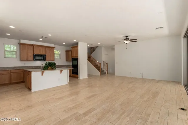 $2,975 | 4754 East Tierra Buena Lane, Phoenix, AZ 85032