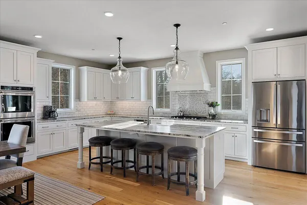 $2,599,000 | 690 Dunegrass Cir Drive, Saugatuck, MI 49453