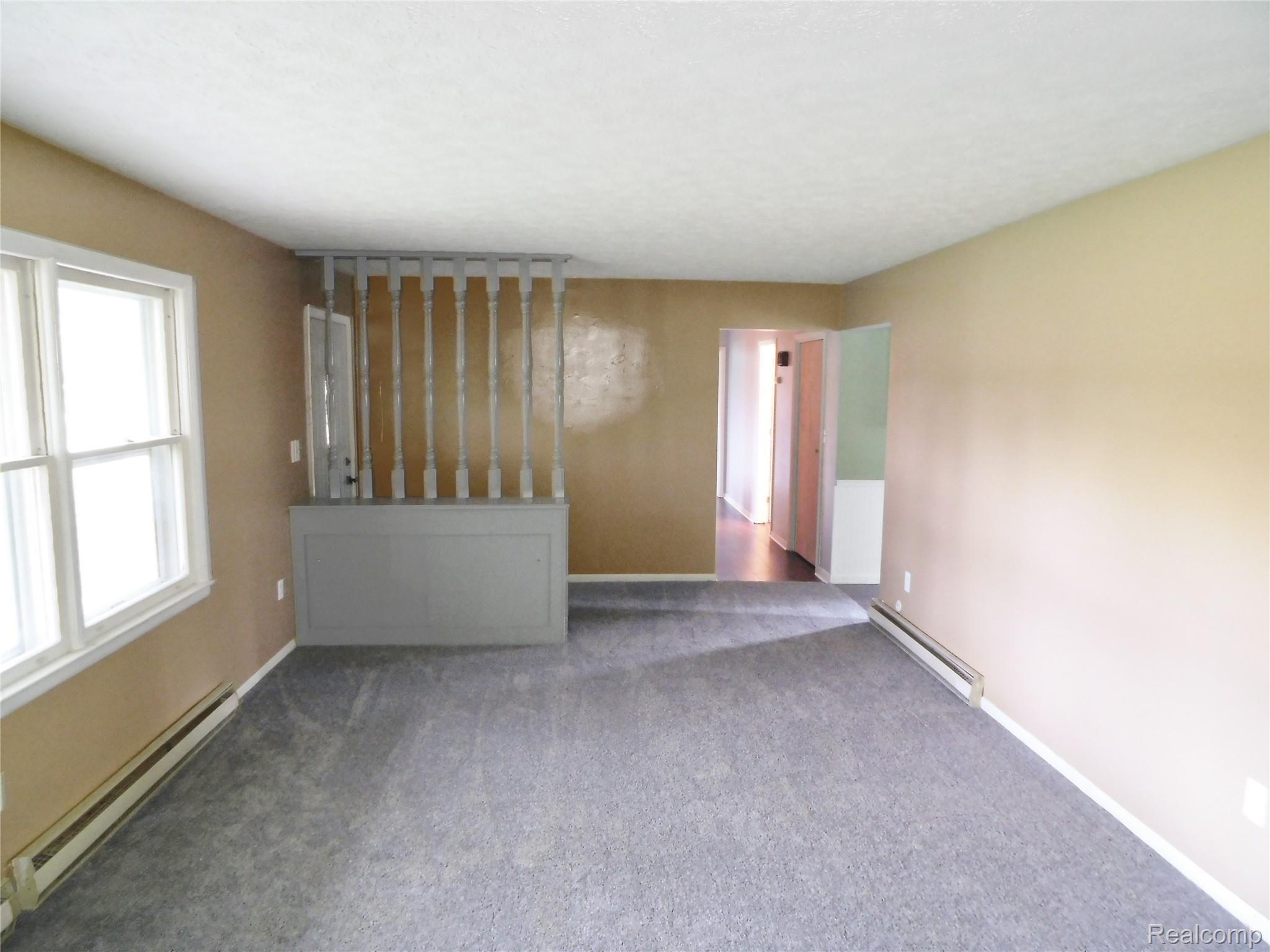 274 Fowlerville Road Fowlerville, MI 48836 - Photo 3 of 13 DSCN0172.JPG