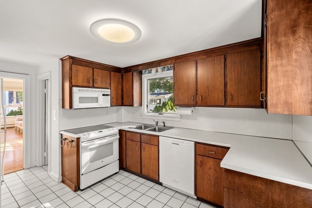 48 Watson Road Belmont, MA 02478 - Photo 5 of 18