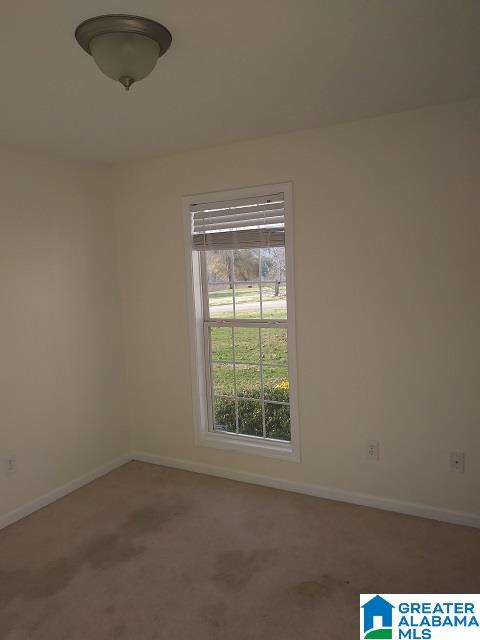 307 Falcon Crest Anniston, AL 36207 - Photo 5 of 11
