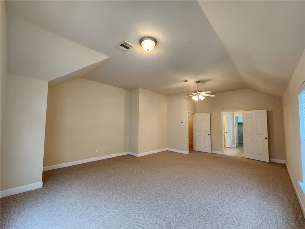 $2,574 | 4100 Blossom Street, Houston, TX 77007