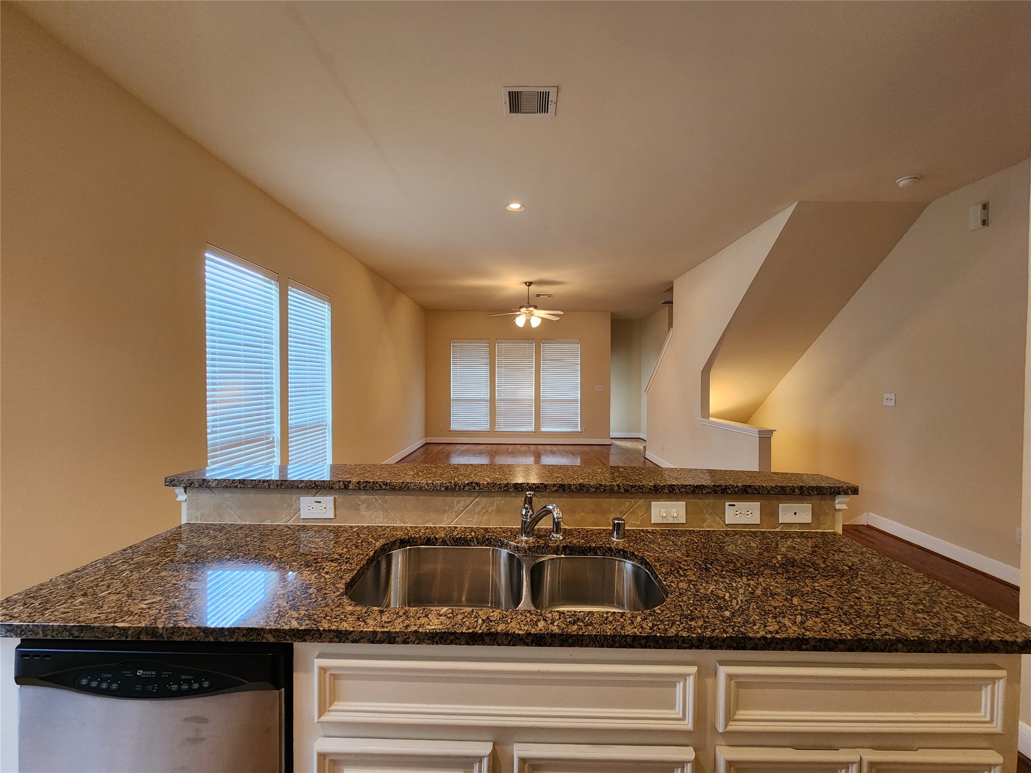 4100 Blossom Street Houston, TX 77007 - Photo 4 of 24