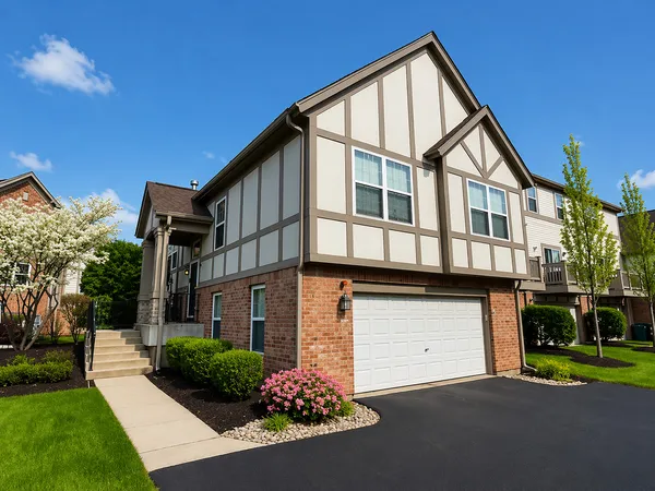 $3,600 | 121 Rosehall Drive, Lake Zurich, IL 60047