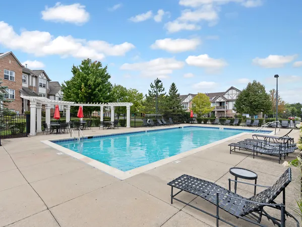 $3,600 | 121 Rosehall Drive, Lake Zurich, IL 60047