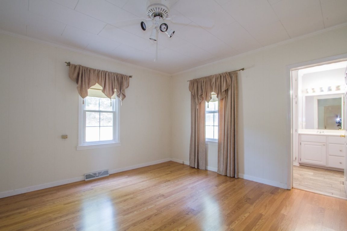 319 Simpson Road Anderson, SC 29621 - Photo 11 of 29