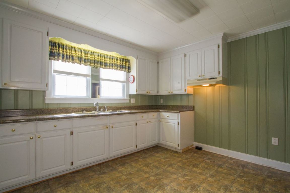319 Simpson Road Anderson, SC 29621 - Photo 15 of 29