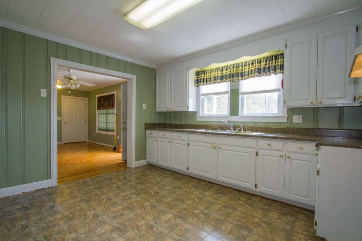 319 Simpson Road Anderson, SC 29621 - Photo 16 of 29