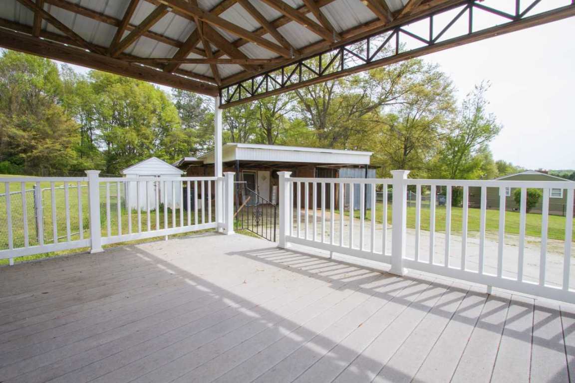 319 Simpson Road Anderson, SC 29621 - Photo 5 of 29