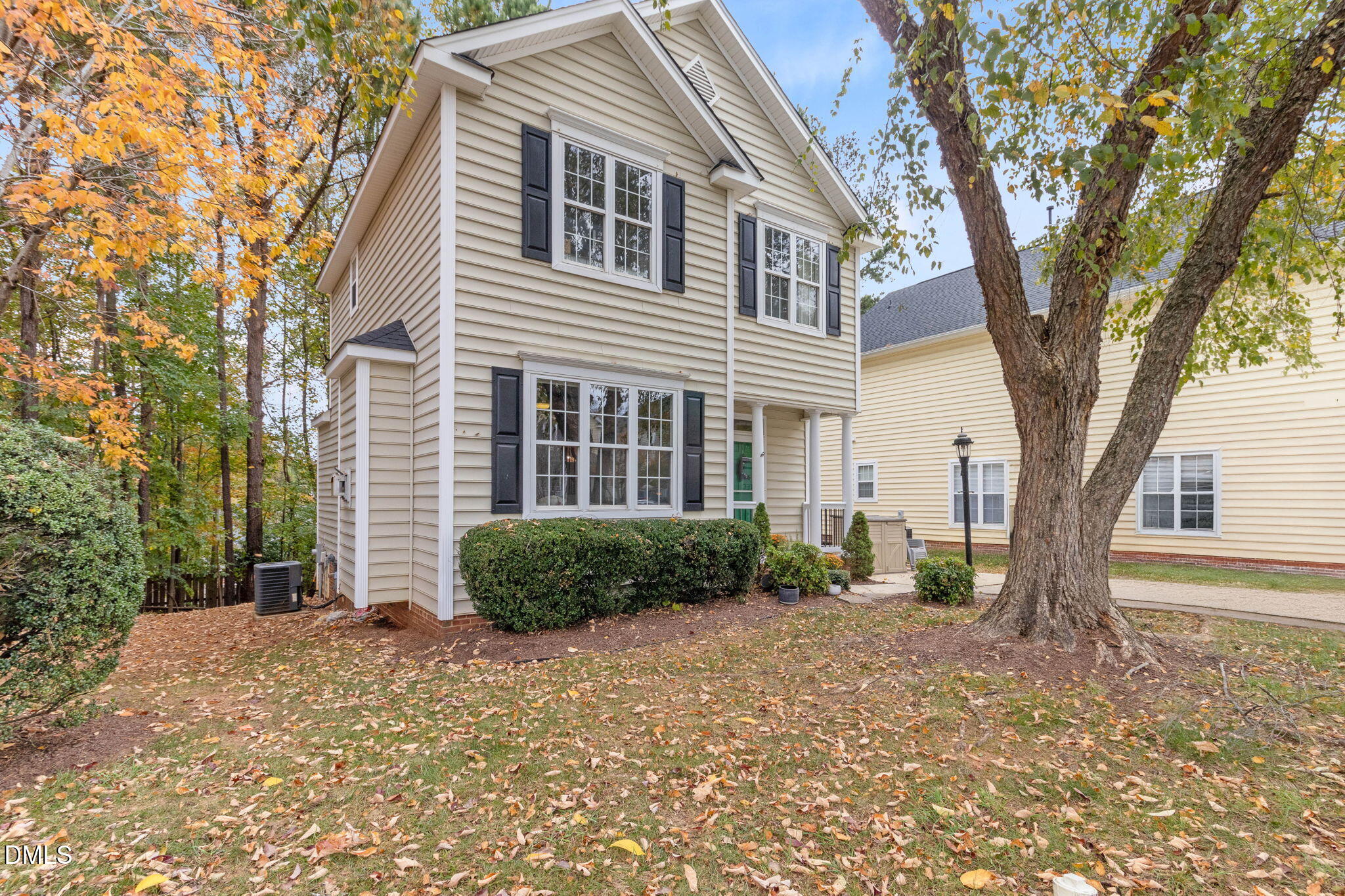 5028 Morning Edge Drive Raleigh, NC 27613 - Photo 2 of 30 3-web-or-mls-IMG_3109RE