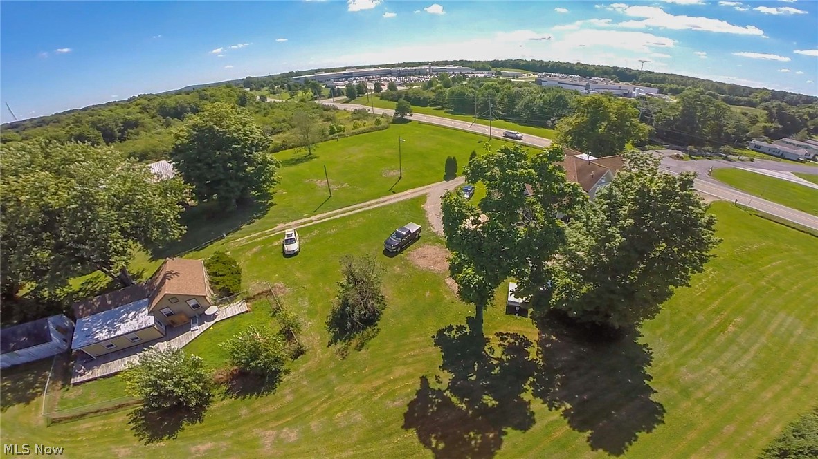 12676 Main Market Road Burton, OH 44021 - Photo 3 of 24