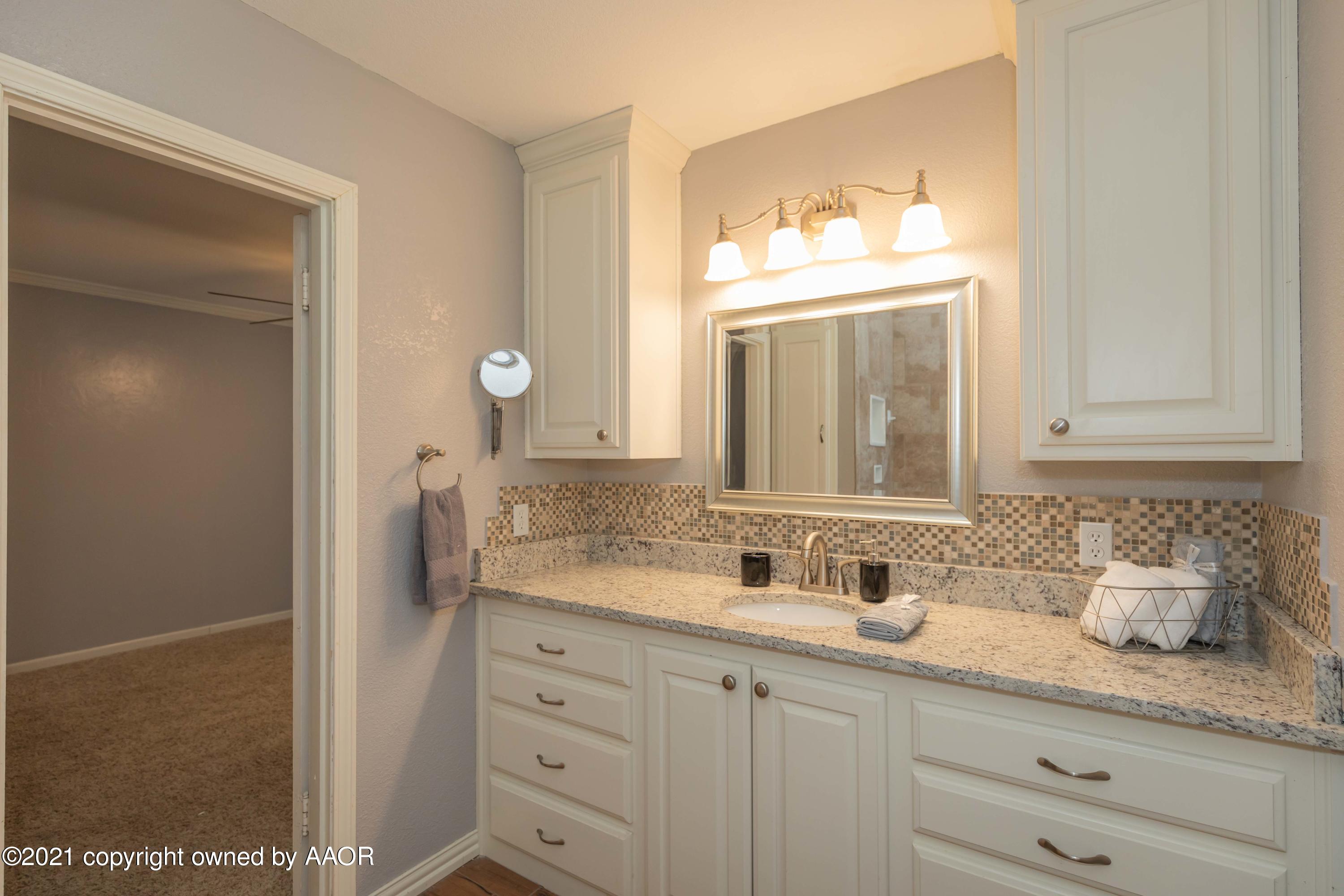 3502 Concord Road Amarillo, TX 79109 - Photo 21 of 39 MASTER BATH VIEW 3 (1)