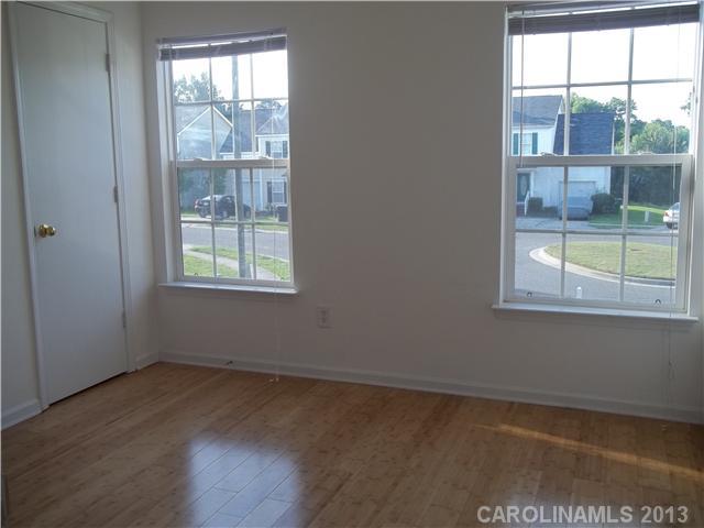 2015 Pimpernel Road Charlotte, NC 28213 - Photo 8 of 10