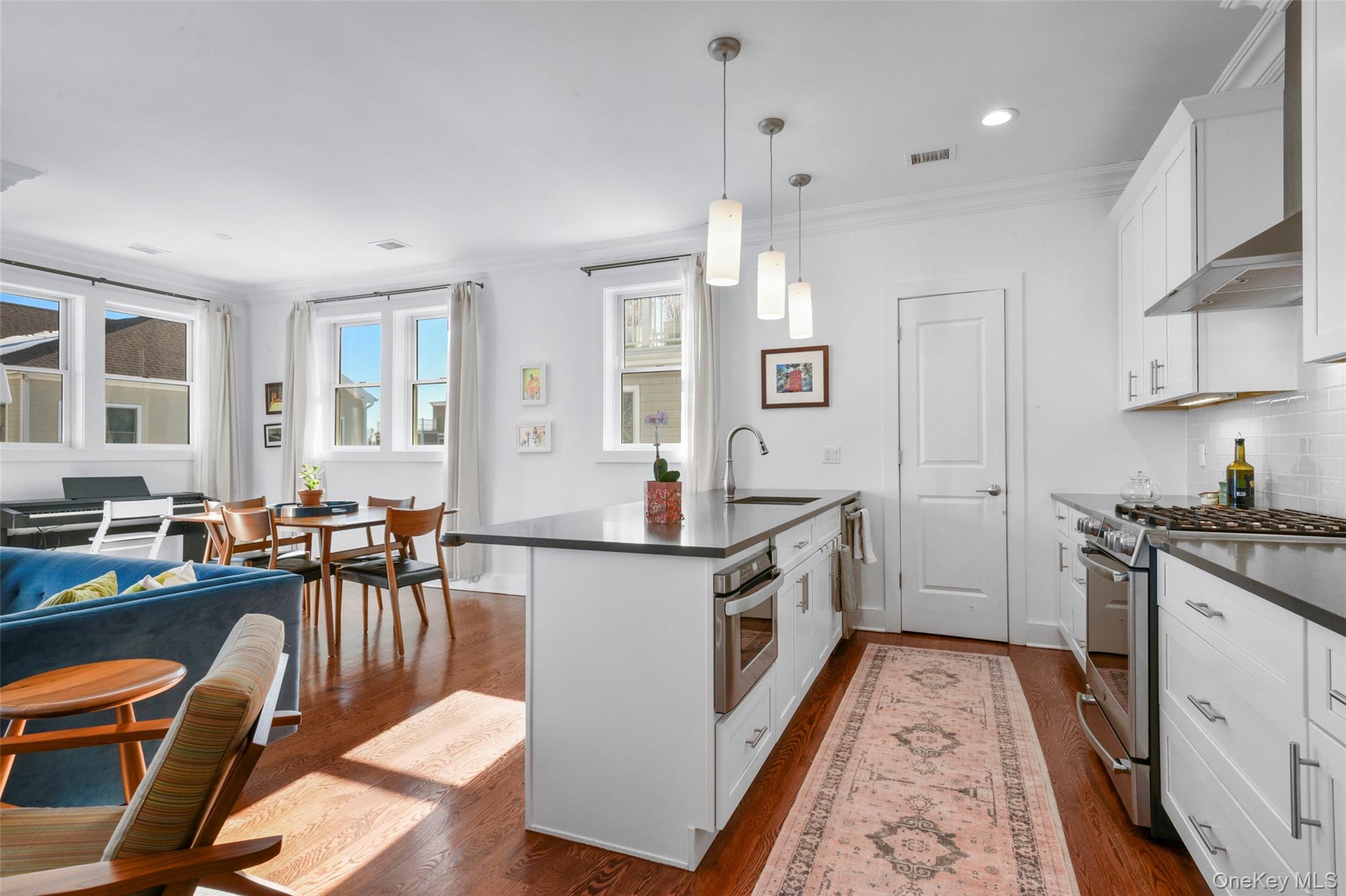 72 Island Point, Unit 72 Bronx, NY 10464 - Photo 10 of 40