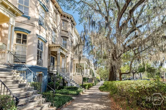 $2,750,000 | 118 East Gaston Street, Savannah, GA 31401