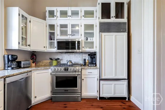 $2,750,000 | 118 East Gaston Street, Savannah, GA 31401