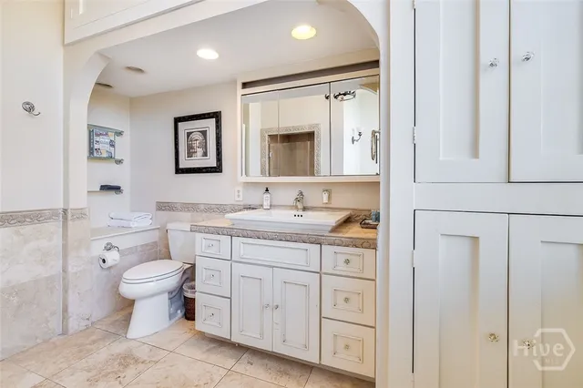 $2,750,000 | 118 East Gaston Street, Savannah, GA 31401