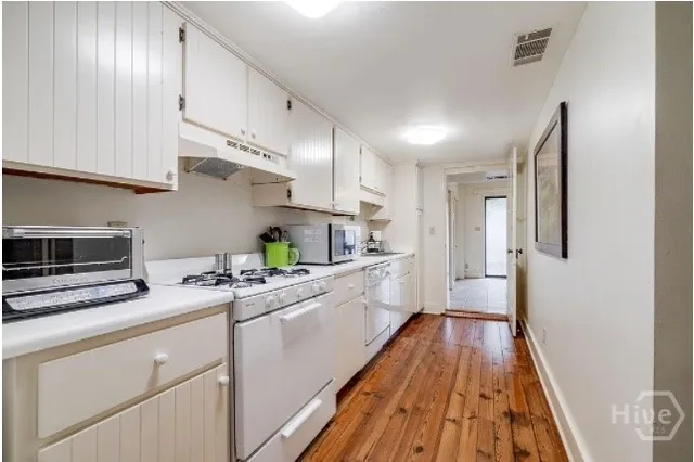 $2,750,000 | 118 East Gaston Street, Savannah, GA 31401