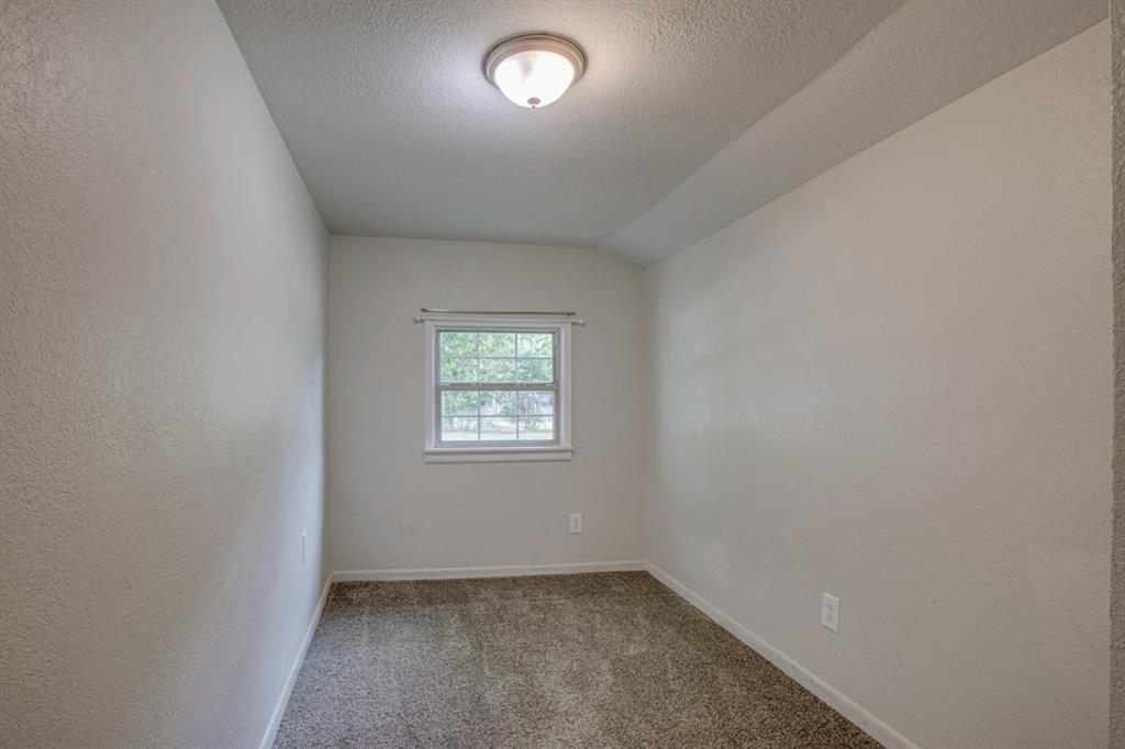 301 Madison Street Cleburne, TX 76033 - Photo 25 of 30