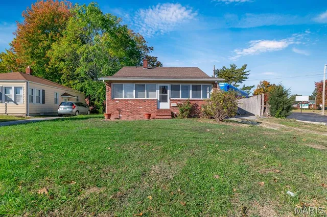 $120,000 | 3400 Milton Drive, Alton, IL 62002