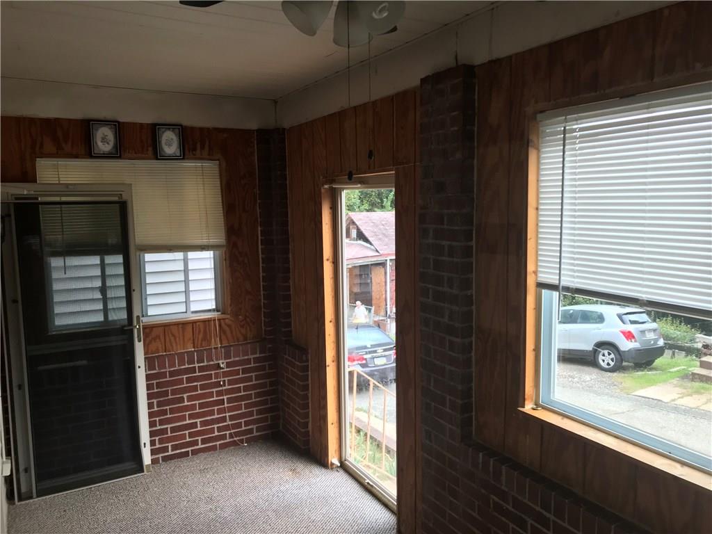 122 Irwin Street McKees Rocks, PA 15136 - Photo 3 of 17 Gallery Image 3