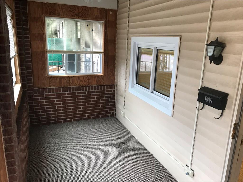 122 Irwin Street McKees Rocks, PA 15136 - Photo 4 of 17 Gallery Image 4