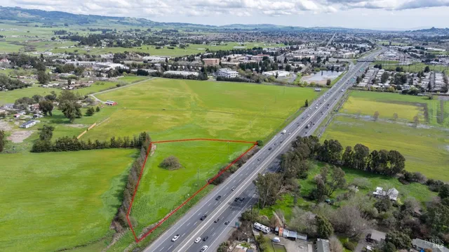 $299,900 | 100 Orchard Lane, Penngrove, CA 94951