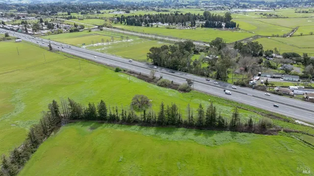 $299,900 | 100 Orchard Lane, Penngrove, CA 94951