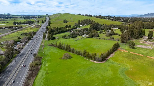 $299,900 | 100 Orchard Lane, Penngrove, CA 94951