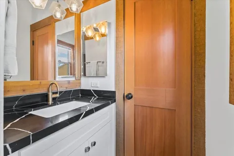 $999,000 | 5080 Gold Bend, Truckee, CA 96161